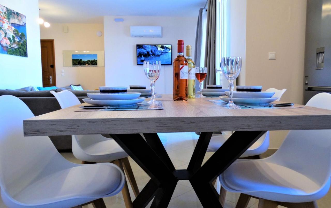 Blue Lagoon Luxury Apartment A3 อาร์กอสโตลี ภายนอก รูปภาพ