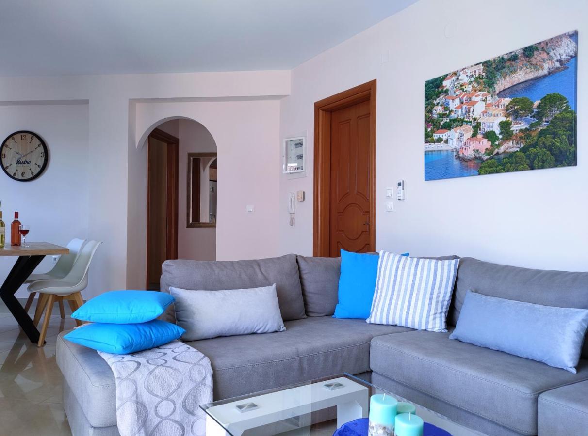 Blue Lagoon Luxury Apartment A3 อาร์กอสโตลี ภายนอก รูปภาพ